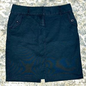 Women's Old Navy black stretch low waist skirt size 8